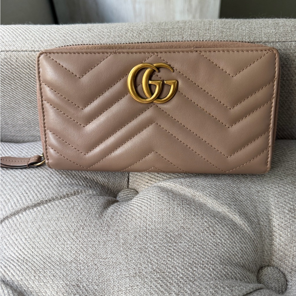Gucci Quilted Leather Zip Wallet With Gold Double G